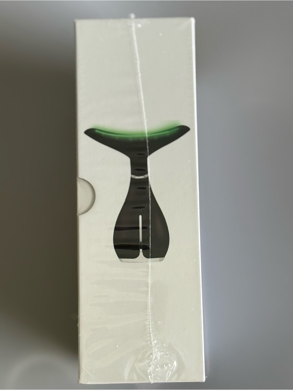 Wrinkless Wrinkless Neck Rejuvenator - Black with Red Accent - Picture 4 of 6